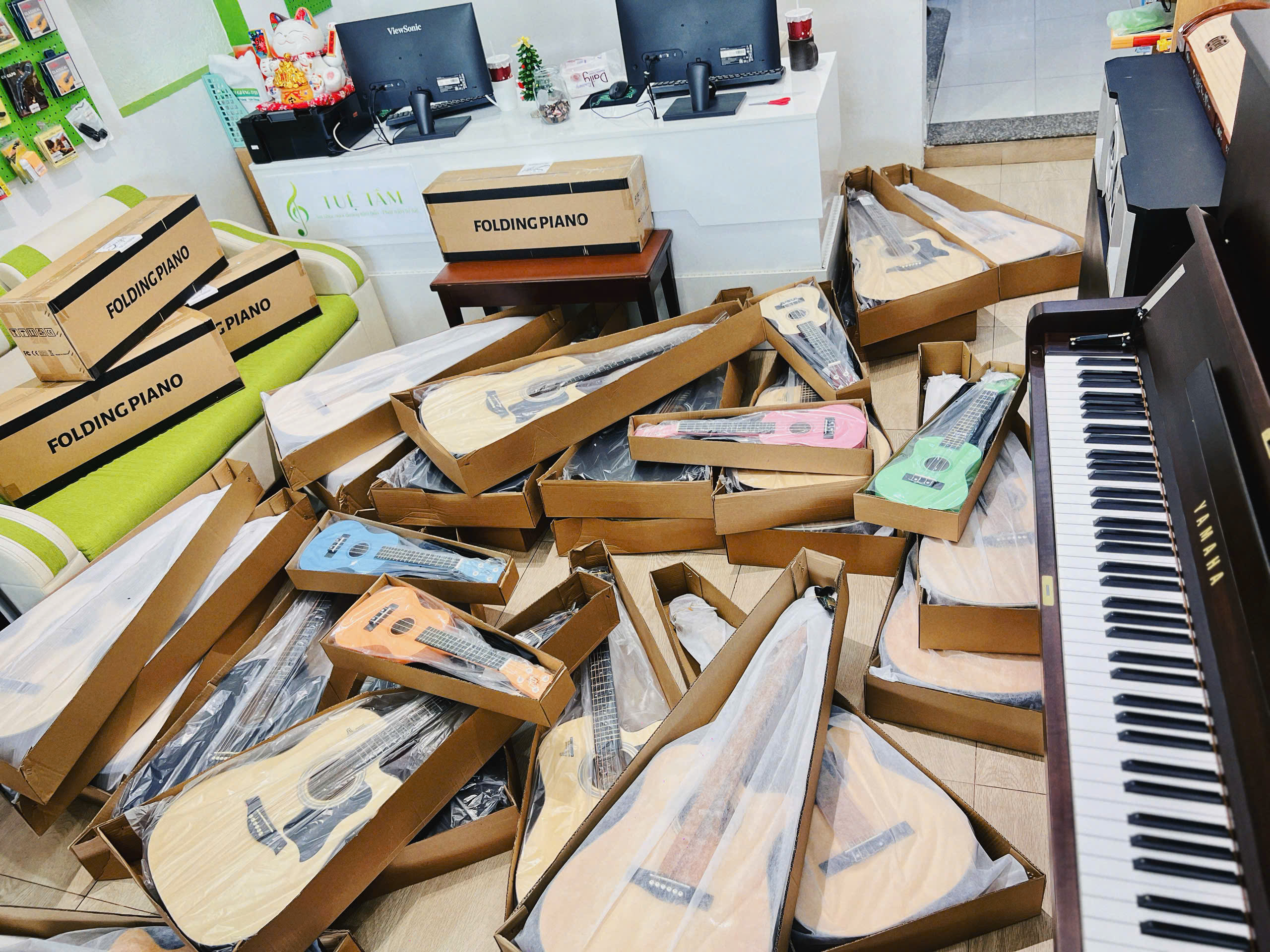 Xả kho Guitar giá rẻ