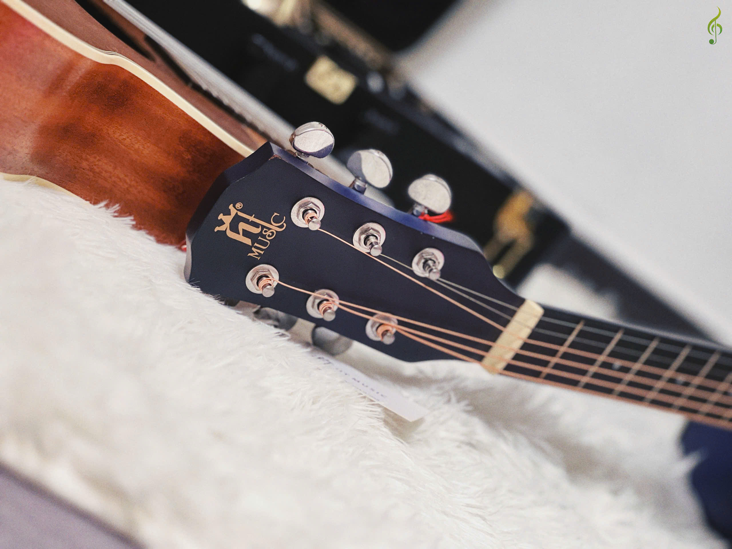 Guitar giá rẻ dưới 1 triệu tại Long An