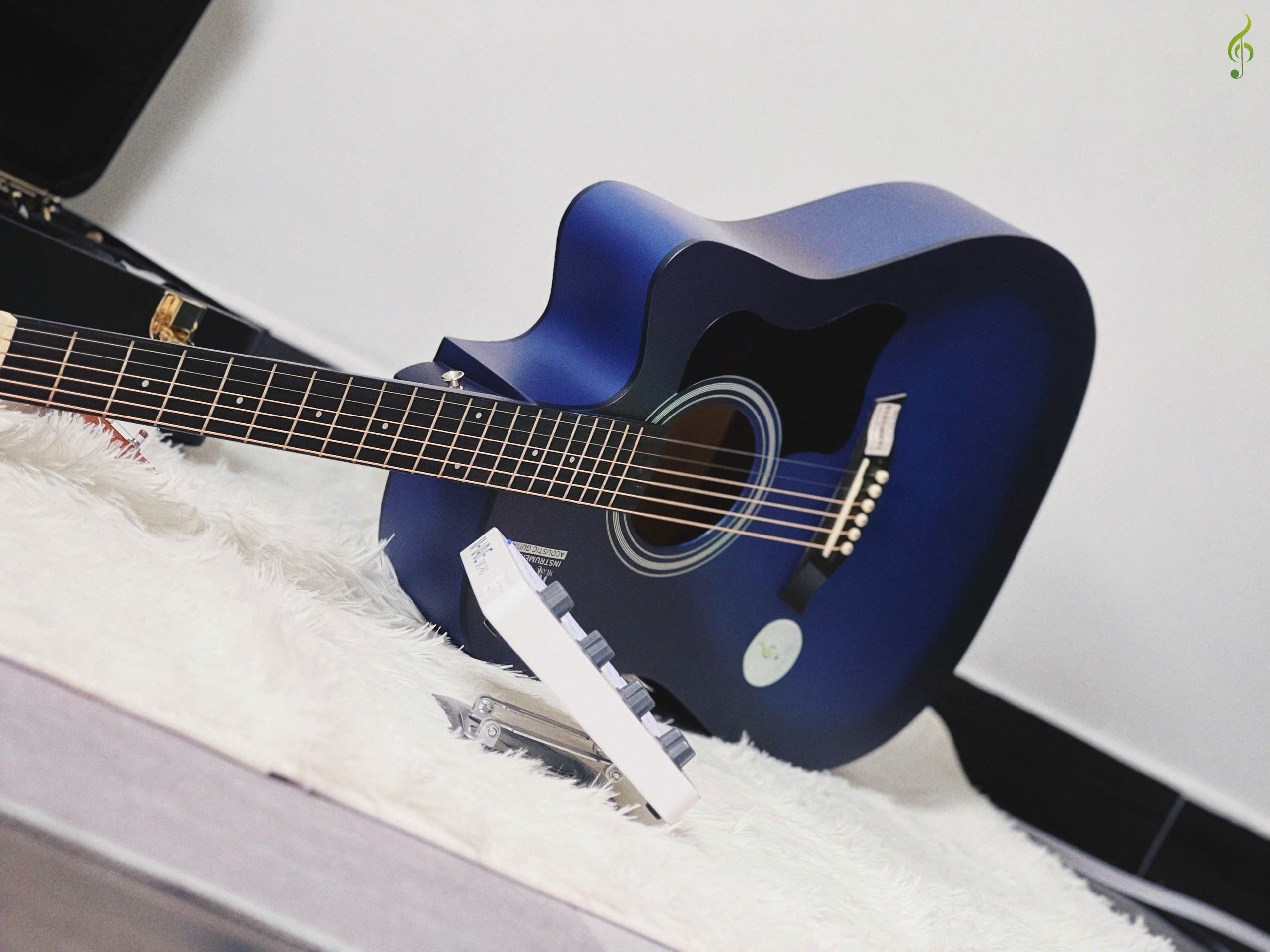 Guitar giá rẻ dưới 1 triệu