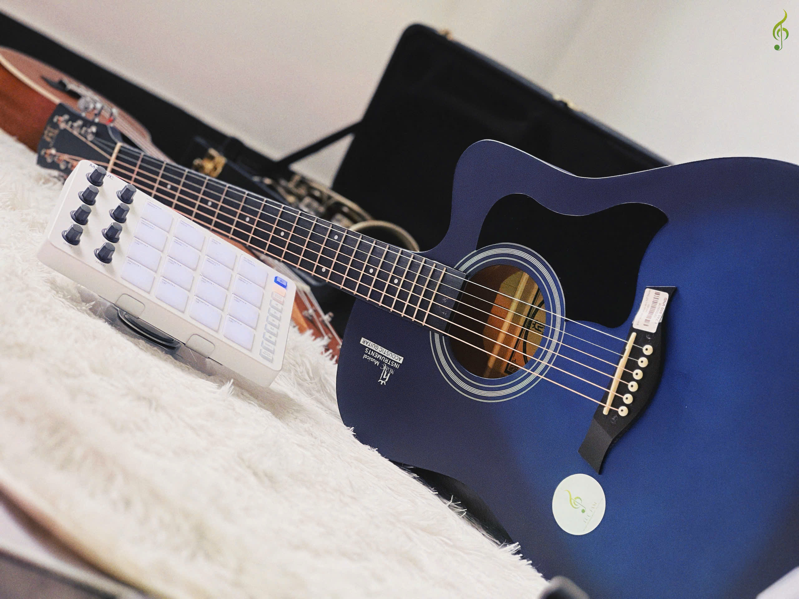 Guitar HT-89