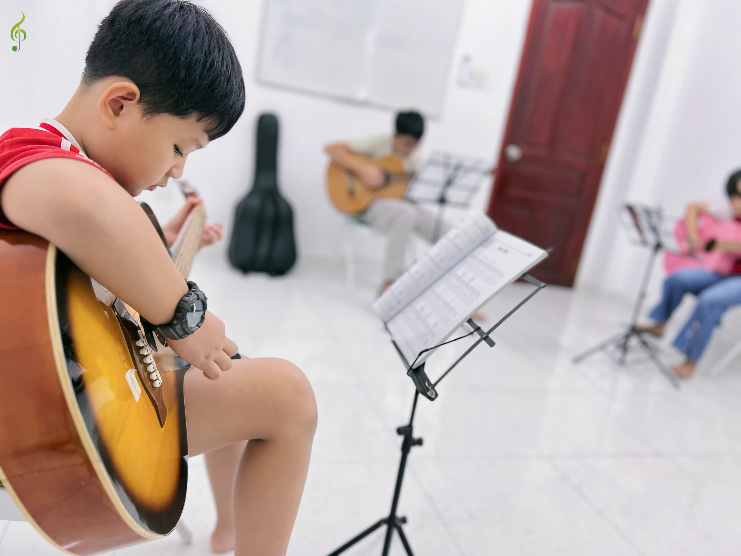 Học Guitar dịp Tết 2026