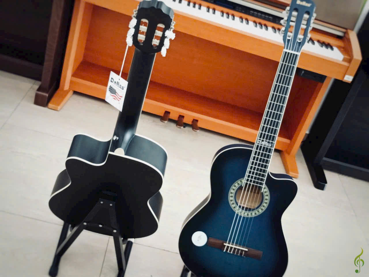 mua guitar giá rẻ mùa quốc khánh tại tây ninh