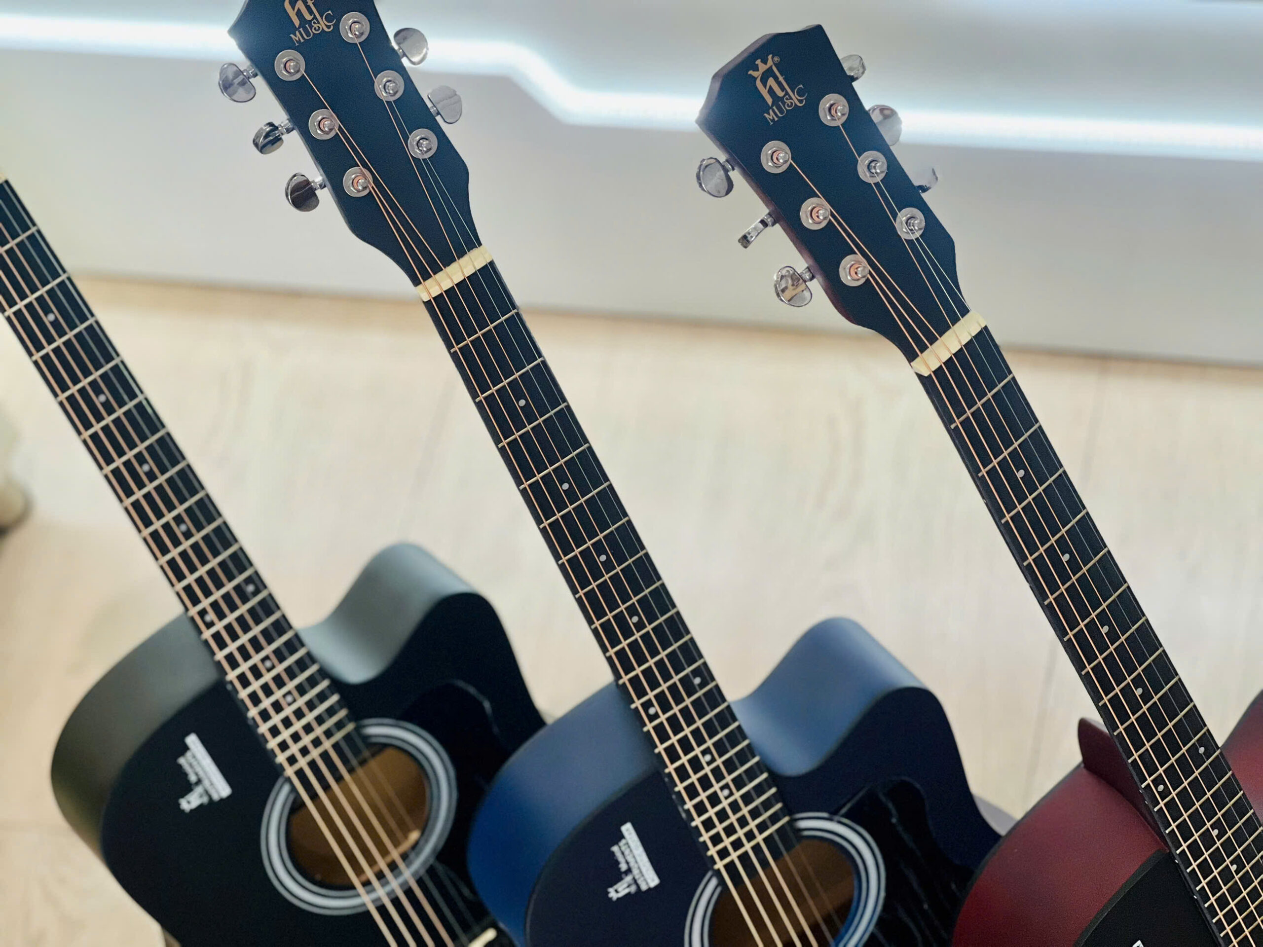 Cửa hàng Guitar Acoustic chính hãng tại Tây Ninh