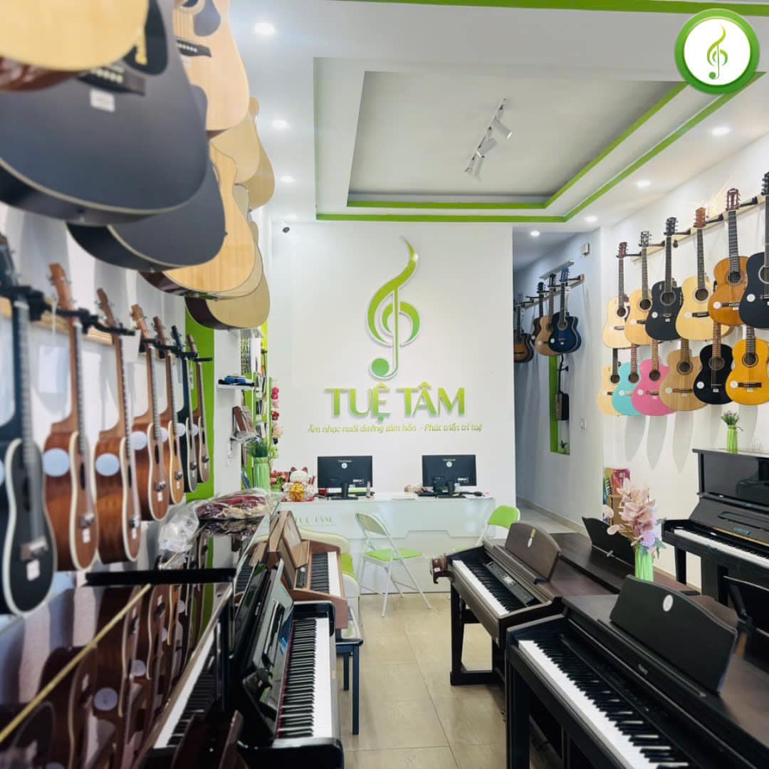 Cửa hàng Guitar ở Long An - Trung tâm Âm nhạc Tuệ Tâm