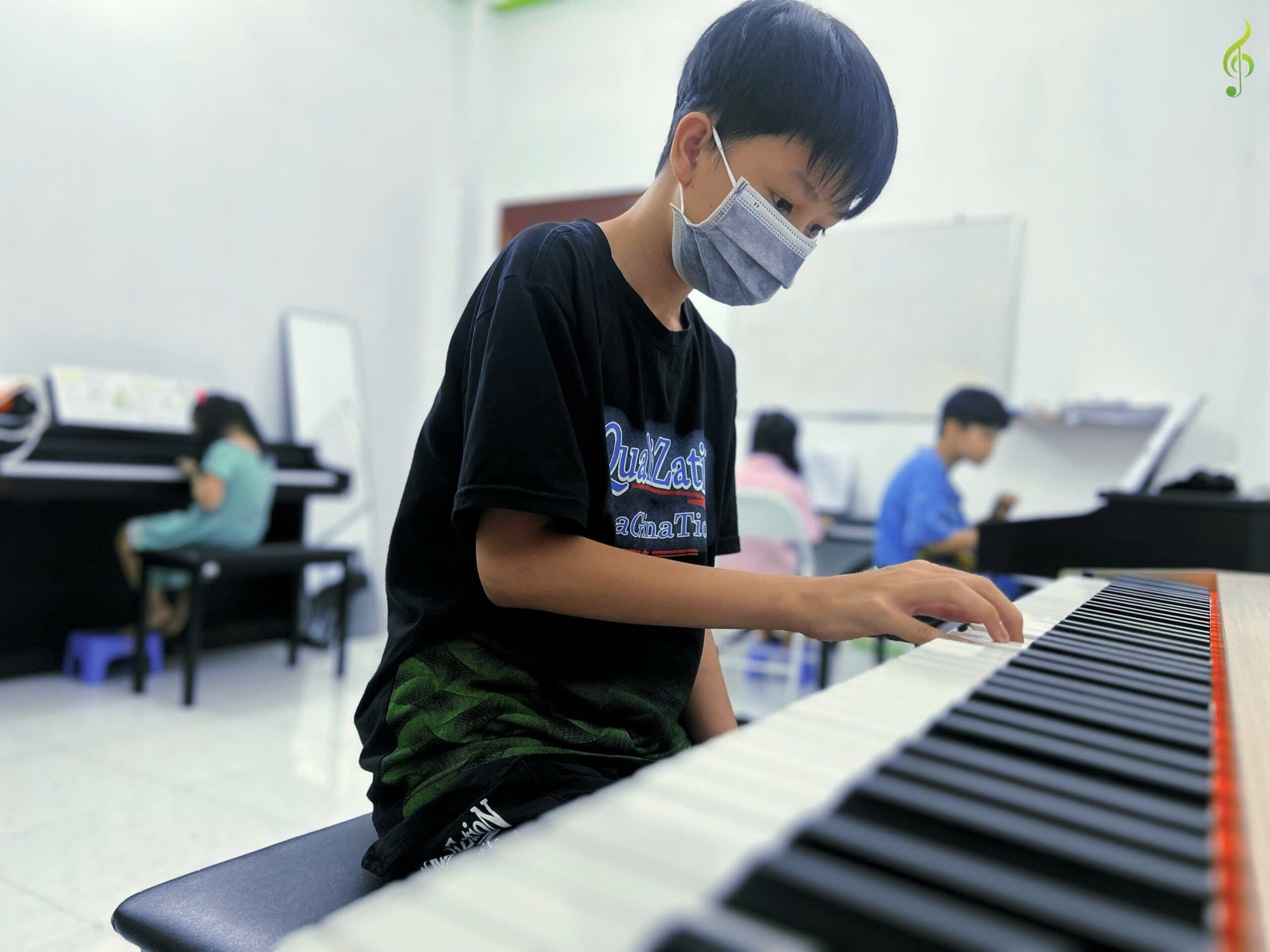 Lớp học piano tại Gò Đen Lớp học piano tại Gò Đen