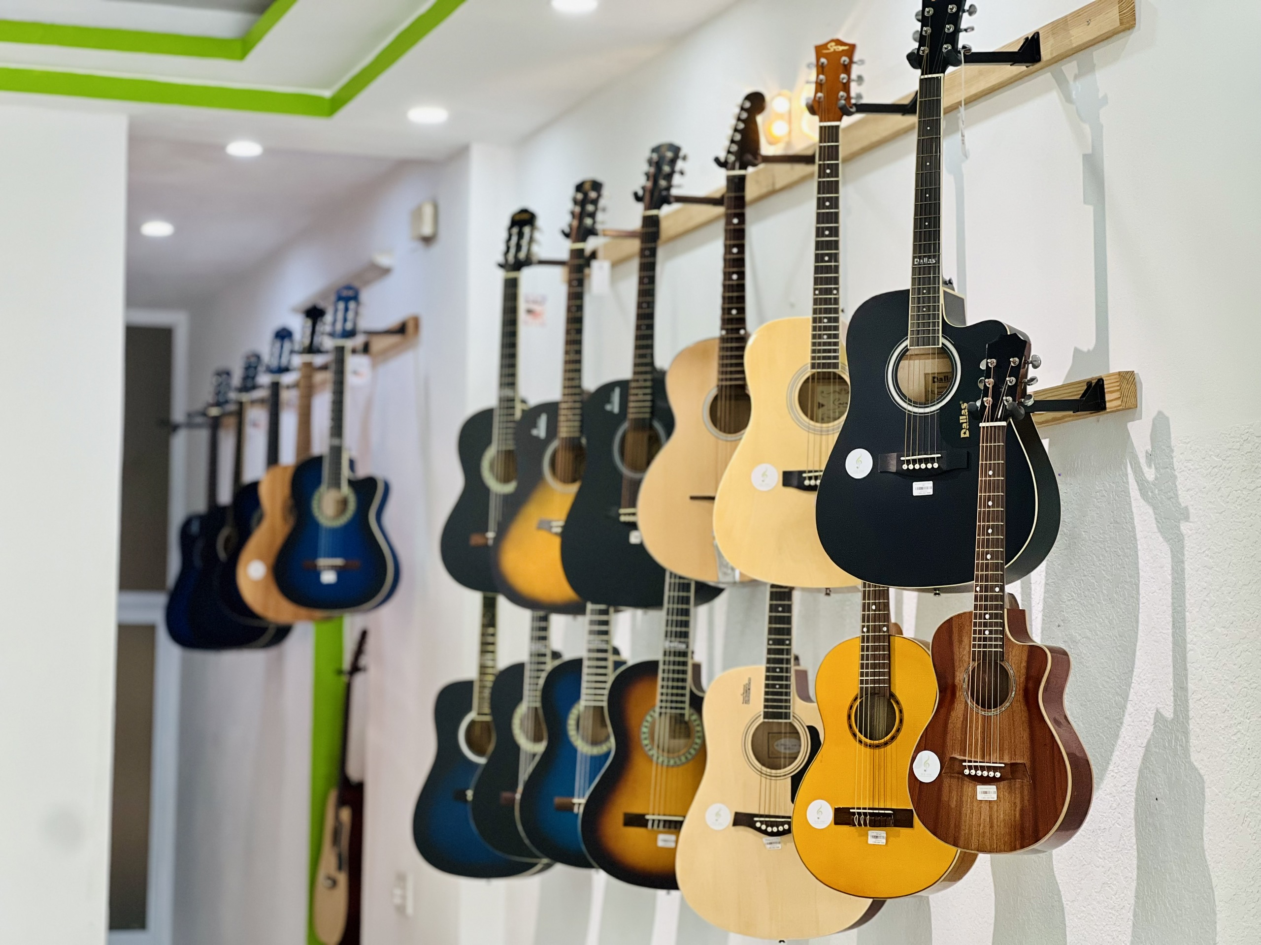 Cửa hàng nhạc cụ Tây Ninh – Trung tâm Âm nhạc Tuệ Tâm Cửa hàng nhạc cụ tại Tây Ninh – Tuệ Tâm bán đàn và phụ kiện học nhạc
