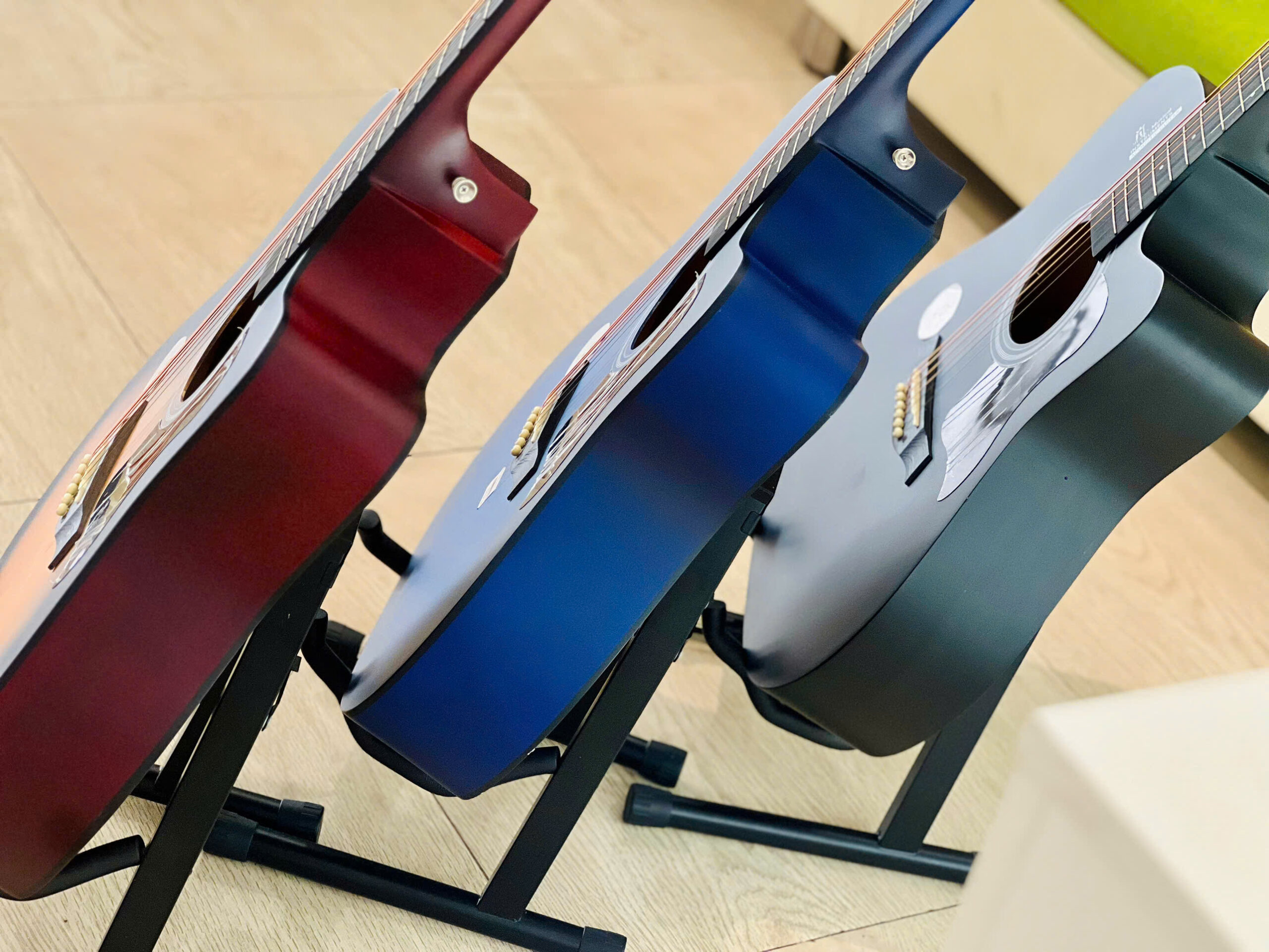 Guitar giá rẻ chỉ từ 900K tại Tây Ninh