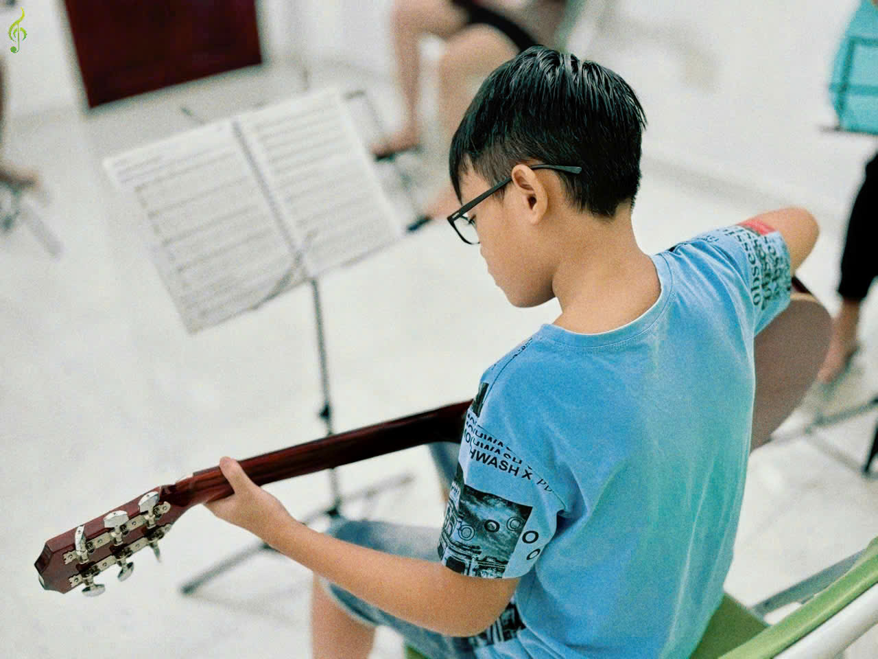 Lop-hoc-guitar-tai-tay-ninh (2)