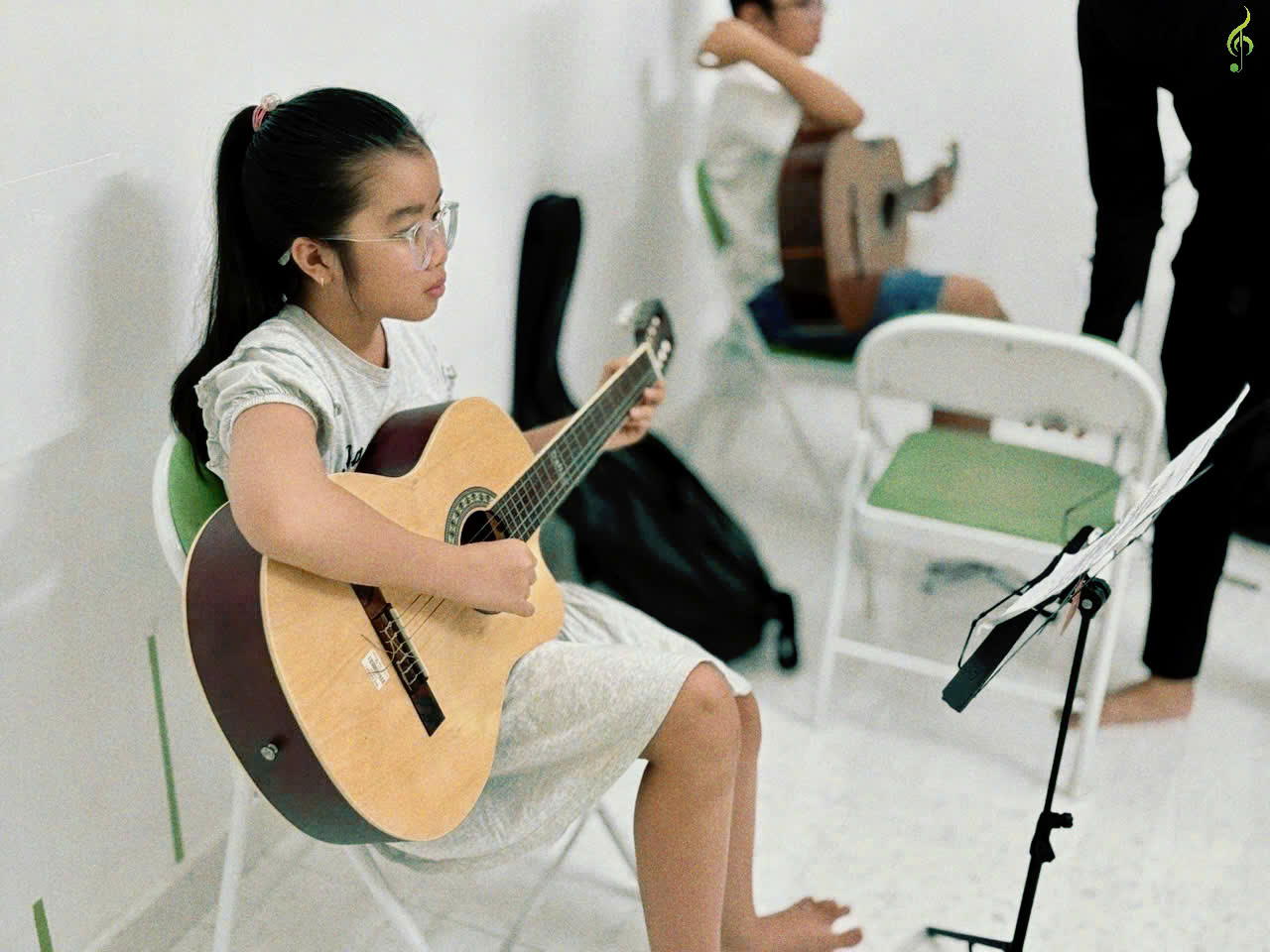 Lop-hoc-guitar-tai-tay-ninh (6)
