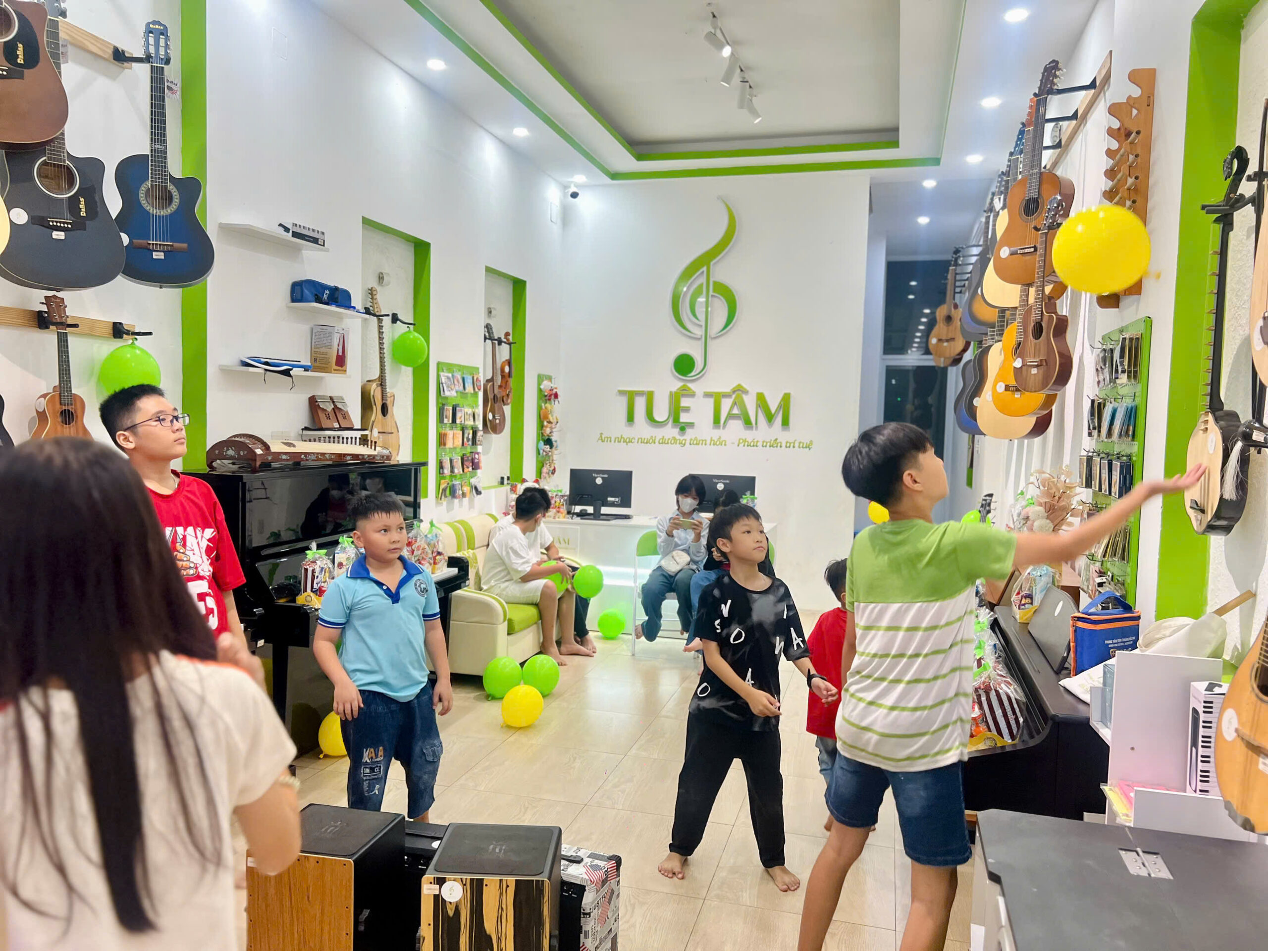 Trung-tam-am-nhac-o-tay-ninh (13)