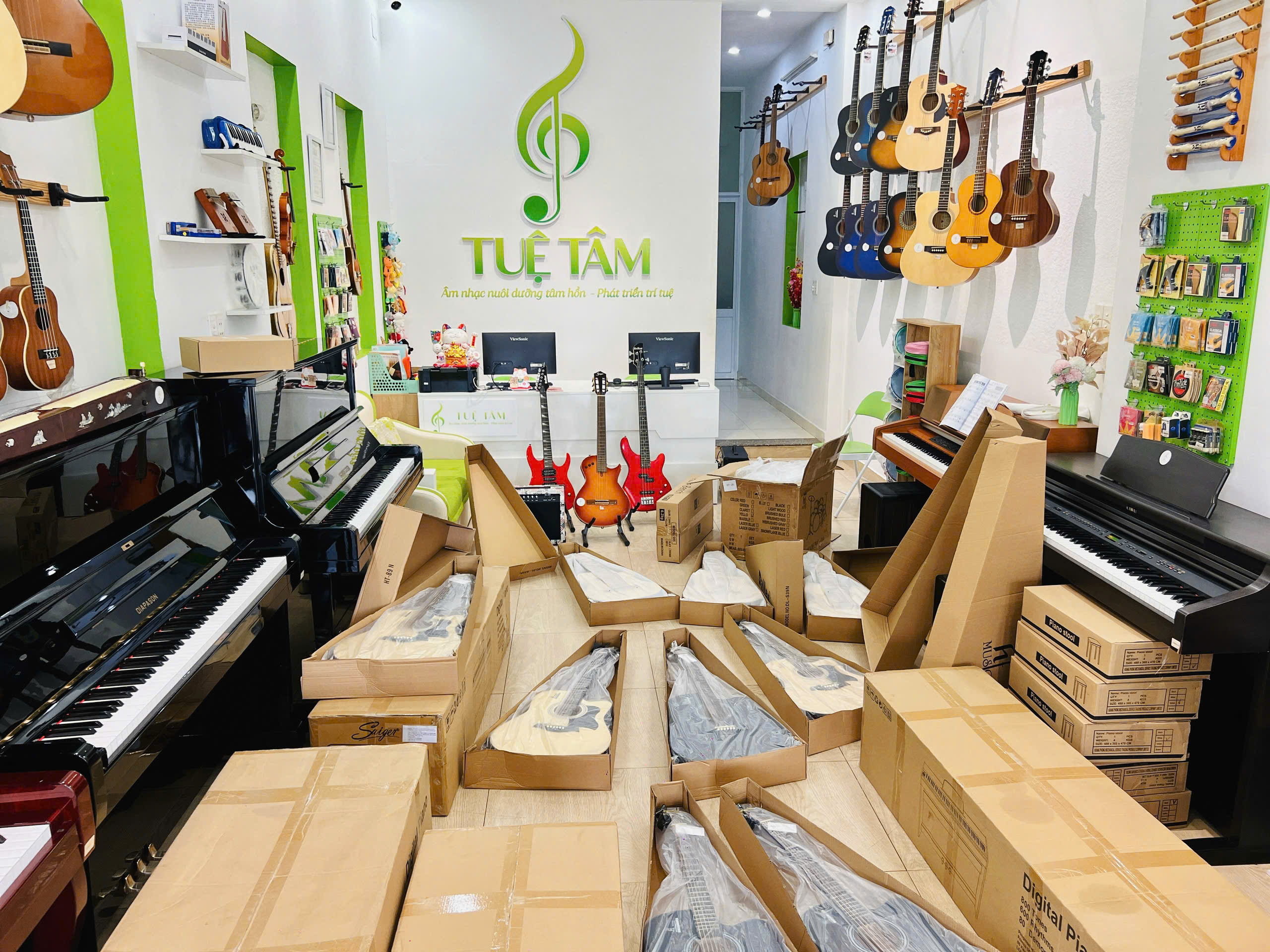 Giảm giá nhạc cụ tháng 8 tại Tây Ninh