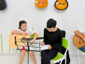 Học đàn guitar cho trẻ tại Tây Ninh