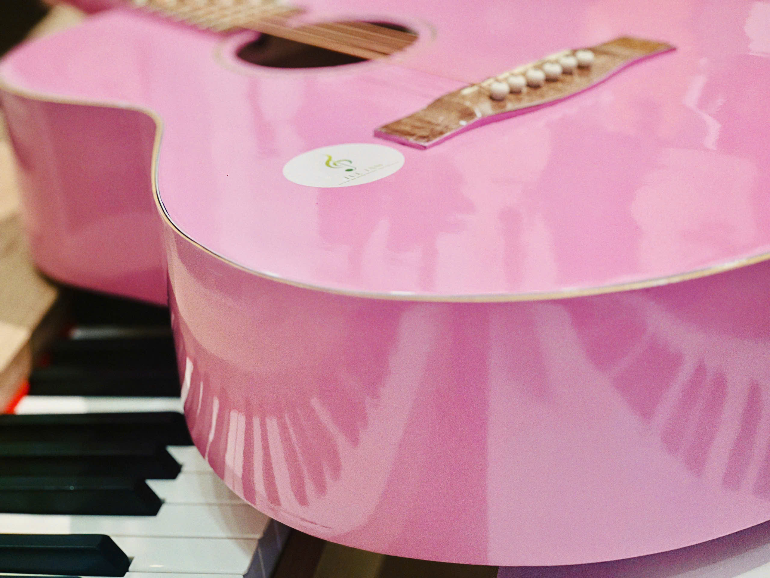 Guitar giá rẻ dưới 1 triệu tại Tây Ninh