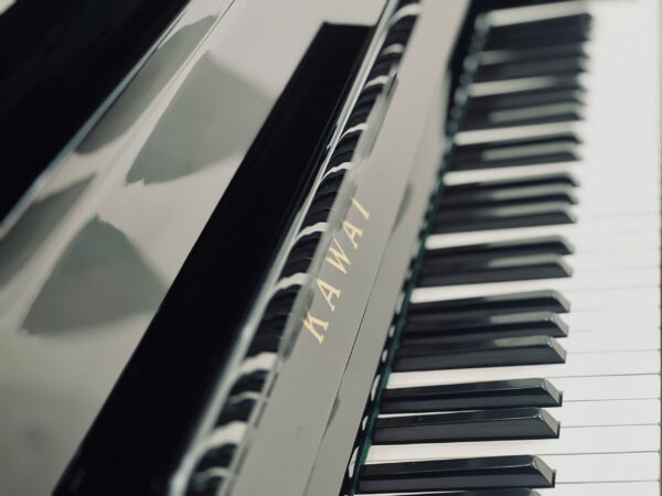 đàn piano cơ kawai giá rẻ tại long an