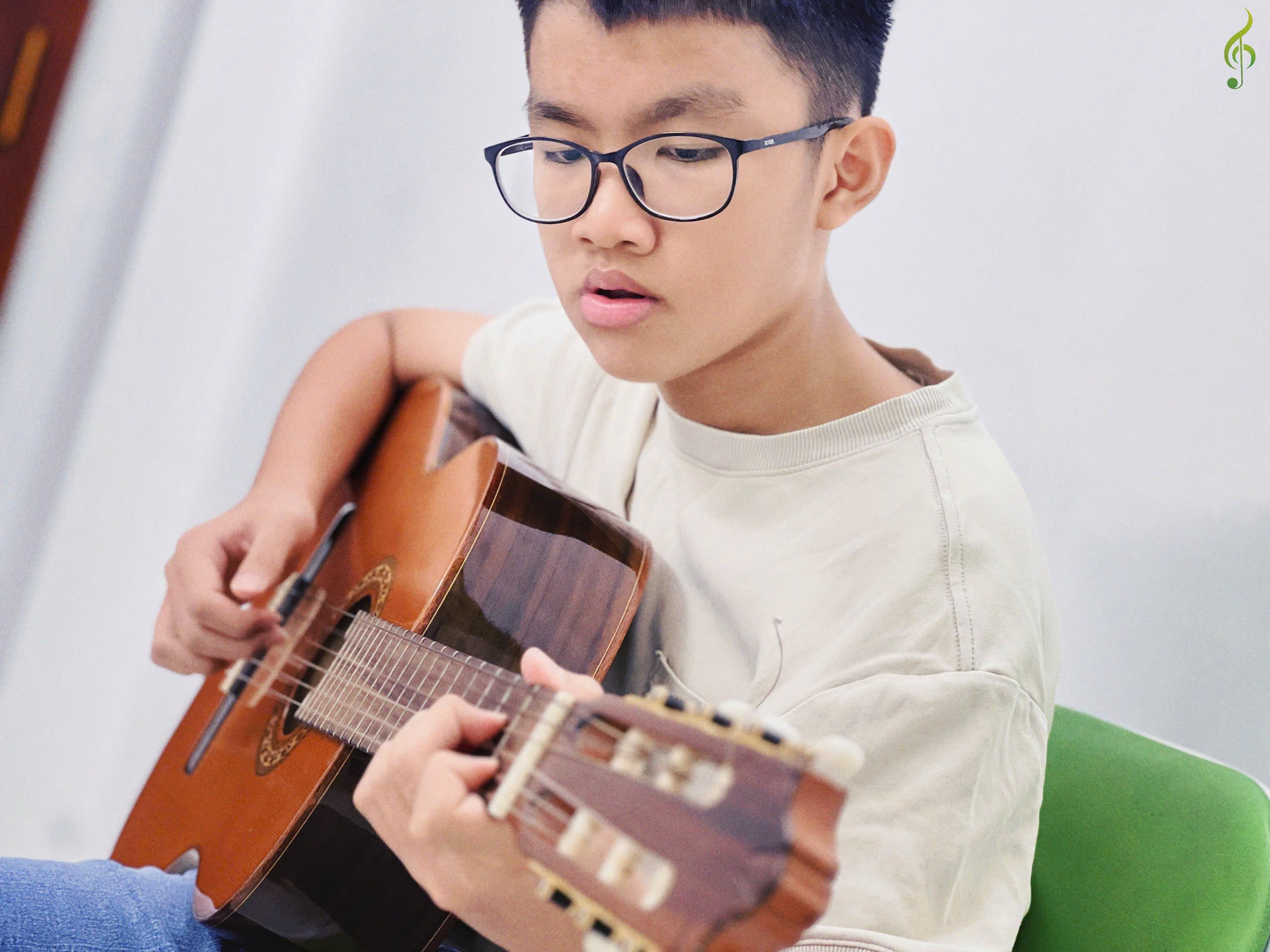 lớp dạy guitar cơ bản tại long an