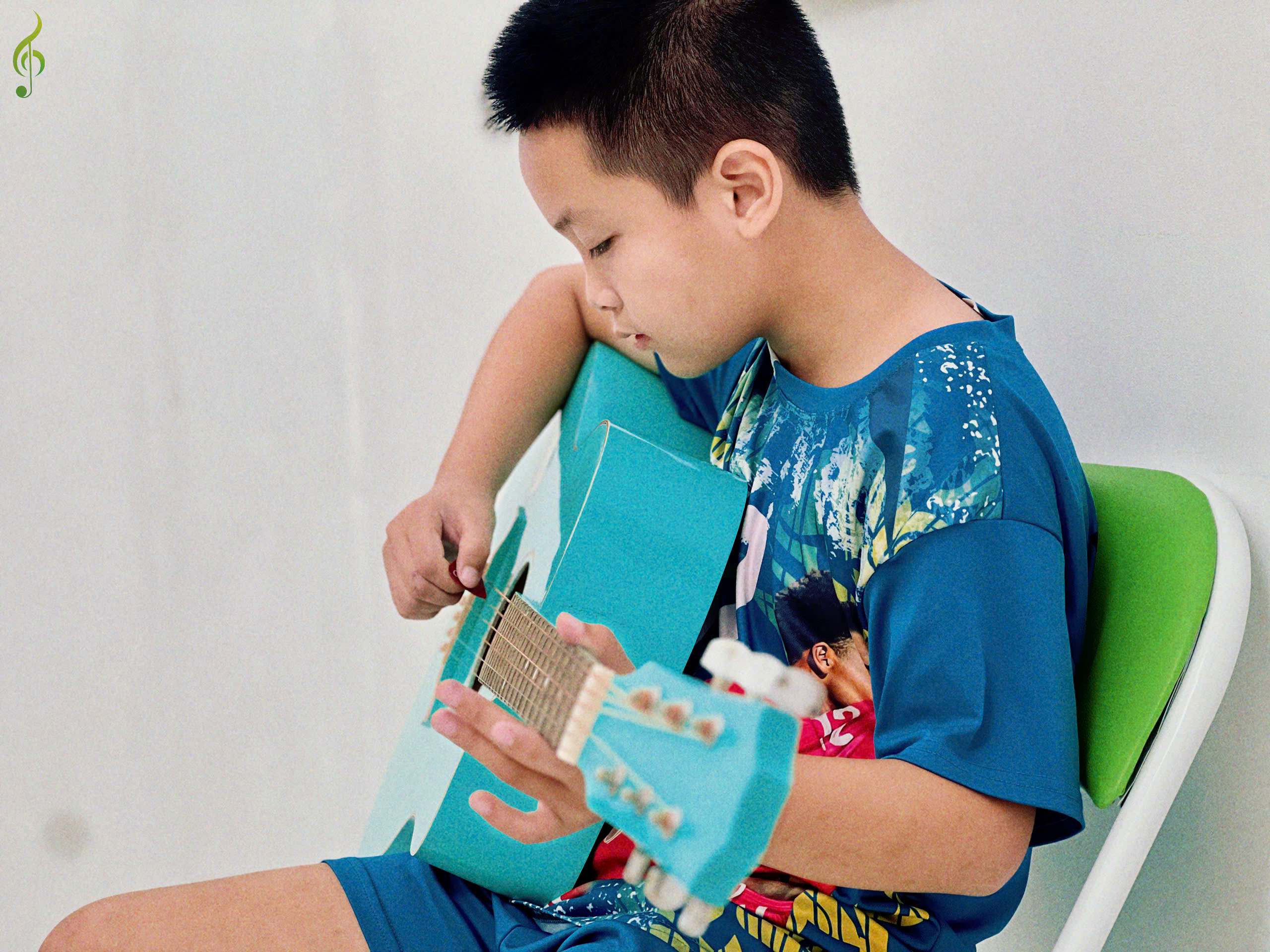 lớp học guitar tại long an