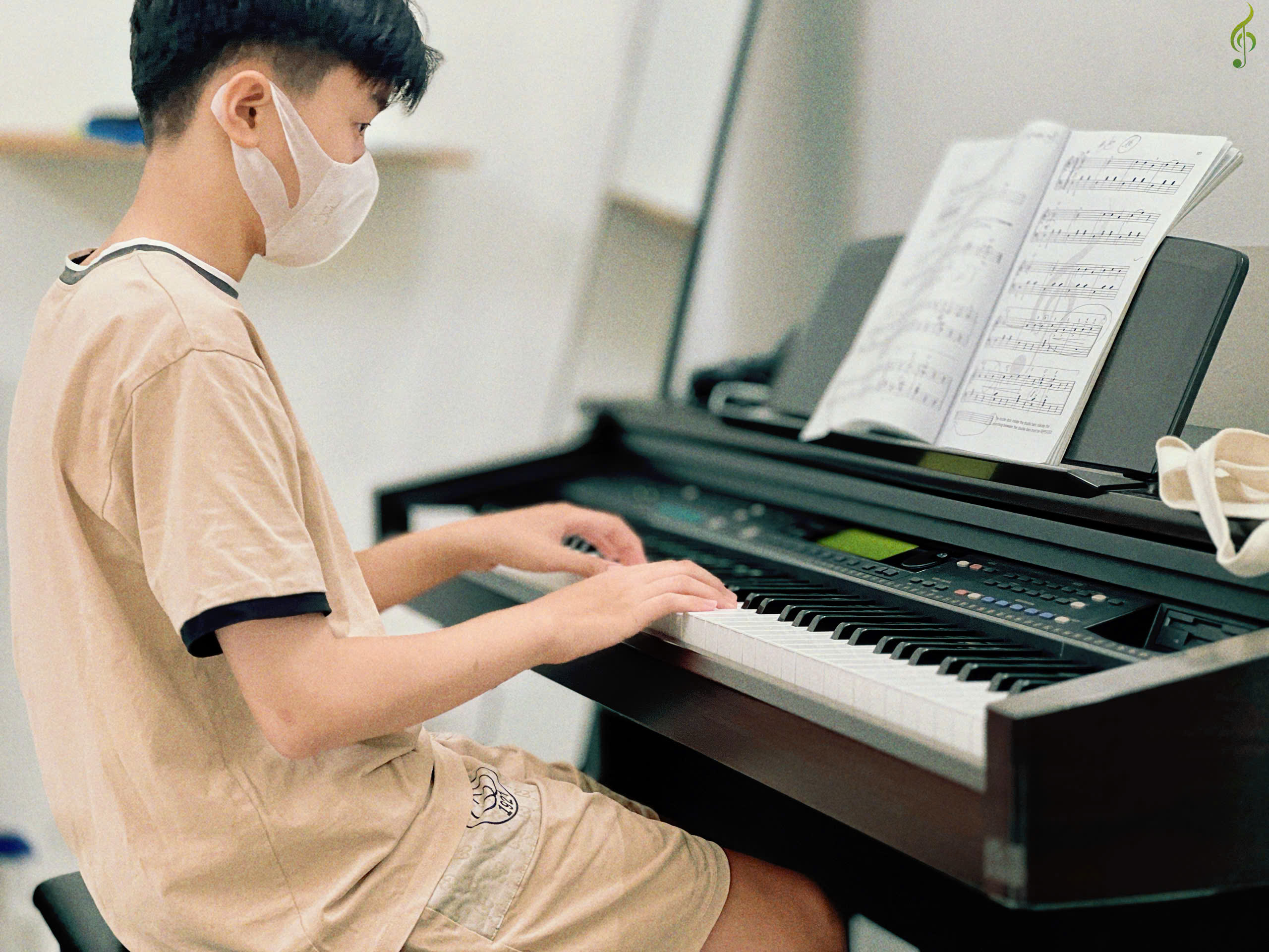 khóa học đàn piano chuyên nghiệp