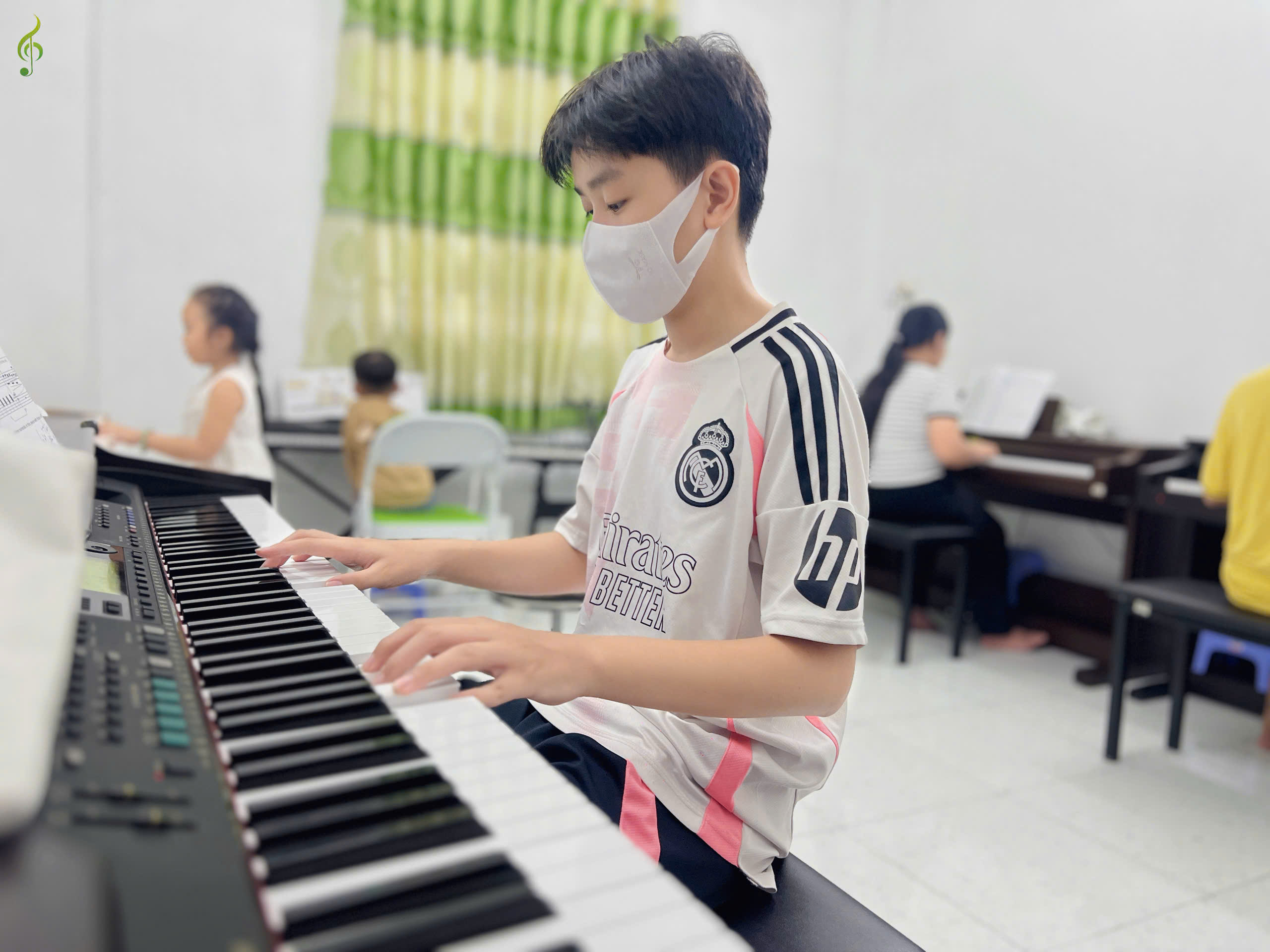 Lớp học Piano cơ bản ở Long An
