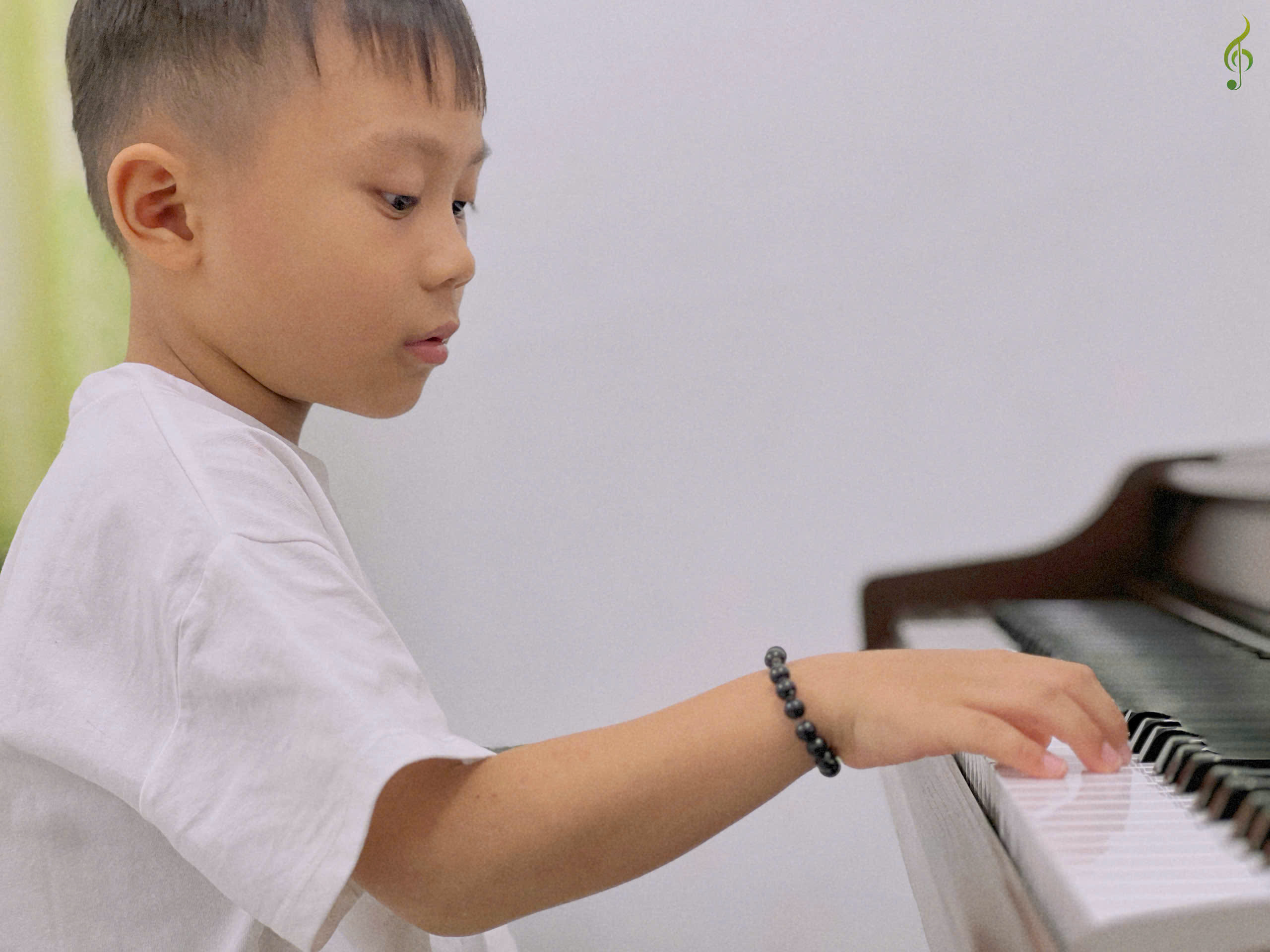 Dạy piano cho bé ở Long An