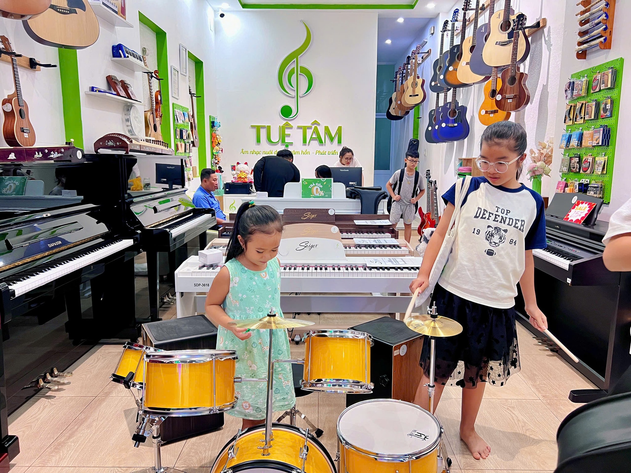 Trung tâm âm nhạc tại Long An