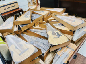 xả kho guitar giá rẻ chỉ từ 900k